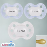 Pakke med 3 stk. Baby Nova sutter med navn (2 Lysebl� + 1 Hvid) Symmetriske Latex fra 6 md.